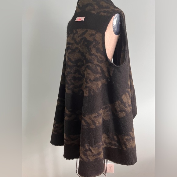 Coat, vest, faux fur, Topa LMP, no size, excellent condition, warm, black - Picture 4 of 14
